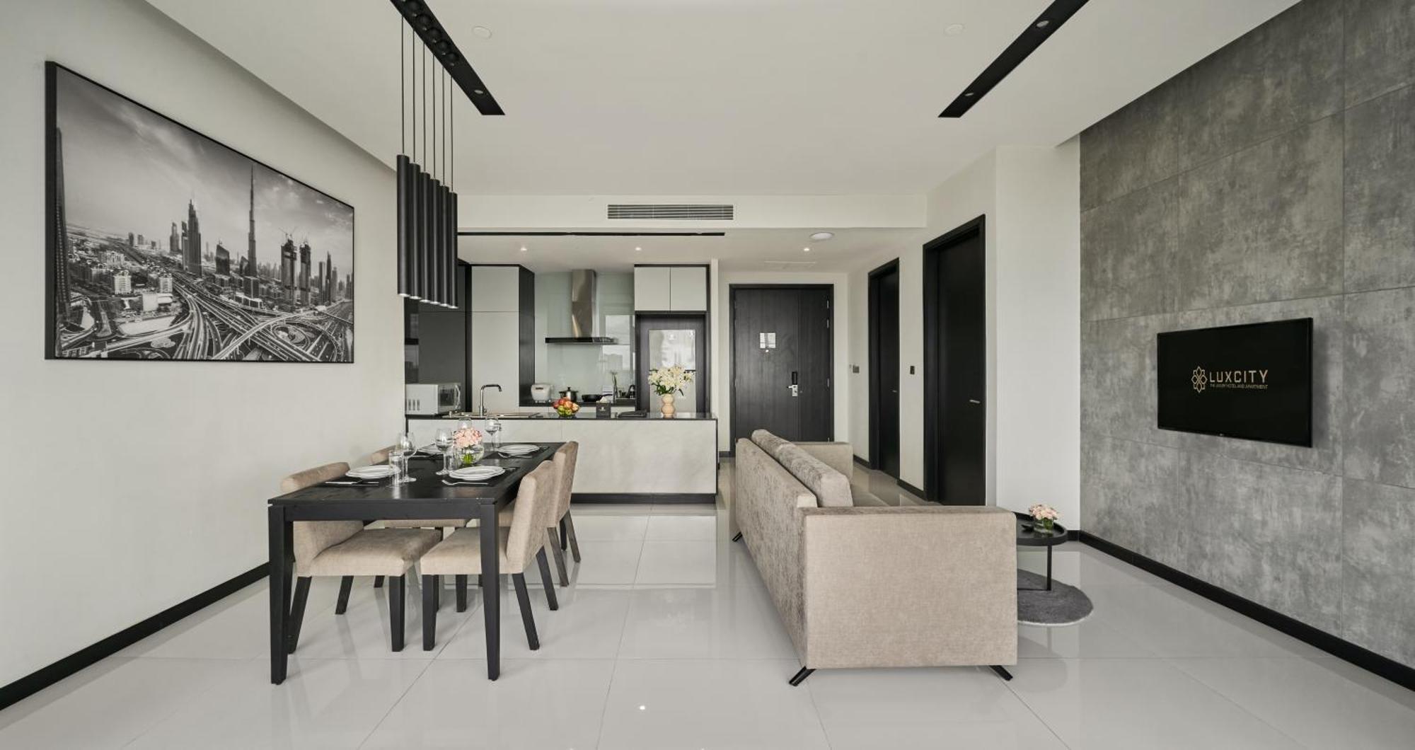 Luxcity Hotel & Apartment Phnom Penh Esterno foto